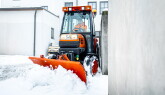 KDW Winterservice | Schneeplfug Einsatz in Wohnhausanlage 
